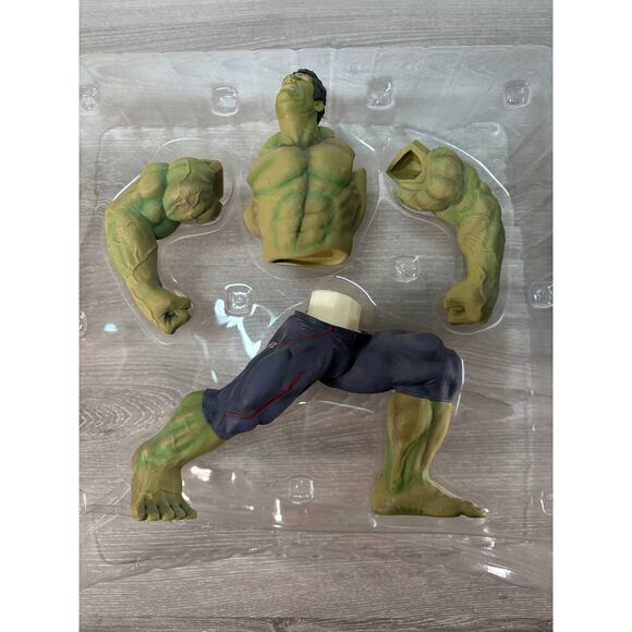 Kotobukiya Avengers Age Of Ultron Hulk ARTFX+ 1/10 Scale Model Kit - Picture 5 of 7